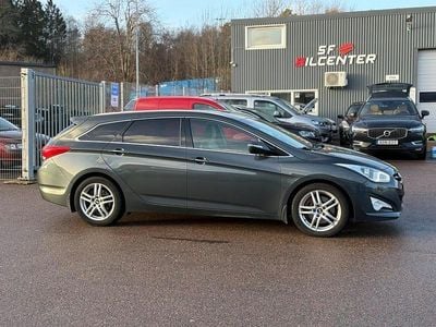 Grå Begagnad 2012 Hyundai i40 Kombi | 72 900 kr (Marknadspris)
