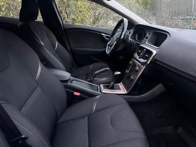 Begagnad 2016 Volvo V40 CC Kombi | 87 500 kr (Bra pris)