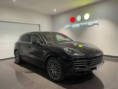 Begagnad Porsche Cayenne 462 HK (339 kW) 2021 Jet black metallic/beige läder SUV