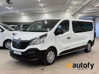 Vit Begagnad 2017 Renault Trafic Minibuss | 159 900 kr (Dyr)