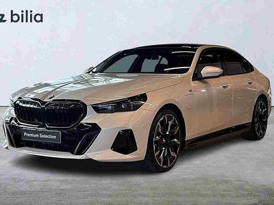 Vit Begagnad 2025 BMW 530e M Sport Sedan | 759 900 kr