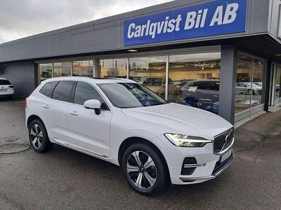 Kristallvit metallic Begagnad 2023 Volvo XC60 Core SUV | 365 000 kr (Bra pris)