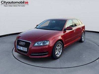 Begagnad Audi A3 Sportback Attraction 160 HK (117 kW) 2012 Röd Halvkombi