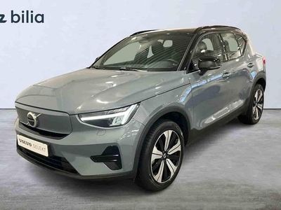 Grå Begagnad 2023 Volvo XC40 Single Motor SUV | 339 900 kr