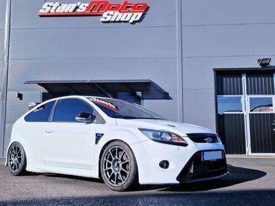 Vit Begagnad 2010 Ford Focus RS Halvkombi | 499 900 kr