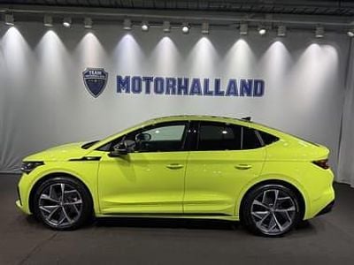 Begagnad Skoda Enyaq iV RS 253 kW (344 HK) 2024 Grön SUV