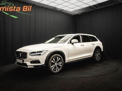 Begagnad Volvo V90 CC 197 HK (144 kW) 2021 Vit Kombi