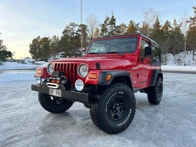 Begagnad Jeep Wrangler 1997 Flame red SUV
