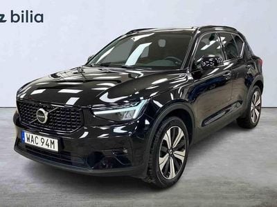 Svart Begagnad 2023 Volvo XC40 SUV | 419 900 kr