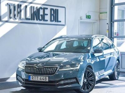Grå Begagnad 2020 Skoda Superb LAURIN & KLEMENT Kombi | 218 900 kr (Marknadspris)