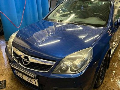 Begagnad Opel Vectra 150 HK (110 kW) 2008