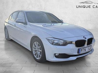 Begagnad BMW 320 184 HK (135 kW) 2012 Vit Sedan