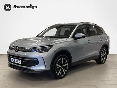 Silver Begagnad 2025 VW Tiguan Life SUV | 469 000 kr (Bra pris)
