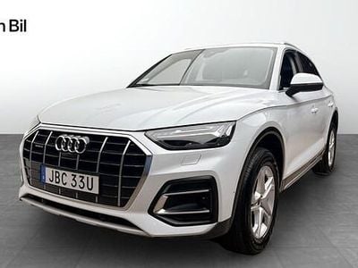 Begagnad Audi Q5 Advanced Plus 204 HK (150 kW) 2024 Glaciärvit metallic SUV