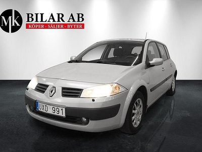 Ljusgrå Begagnad 2003 Renault Mégane II Halvkombi | 19 900 kr