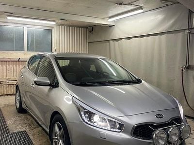 Begagnad 2013 Kia Ceed Halvkombi | 69 000 kr