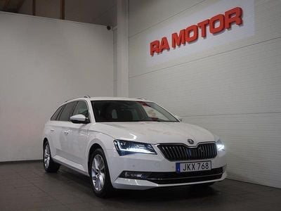 Vit Begagnad 2018 Skoda Superb Business Line Kombi | 209 900 kr (Bra pris)