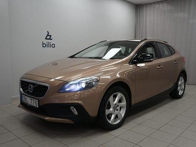 Brun Begagnad 2014 Volvo V40 CC Business Edition Kombi | 139 900 kr (Marknadspris)