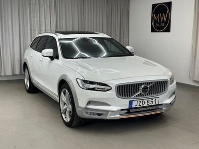 begagnad Volvo V90 CC D5 AWD Ocean Race Panorama Ev byte/a