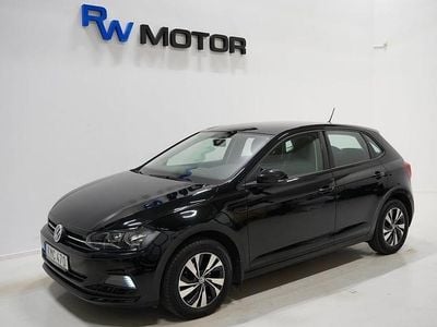 Svart Begagnad 2018 VW Polo Halvkombi | 124 700 kr (Marknadspris)