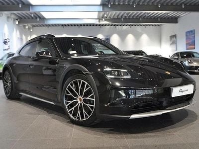 Svart (jet black metallic) Begagnad 2024 Porsche Taycan Cross Turismo Kombi | 1 075 000 kr