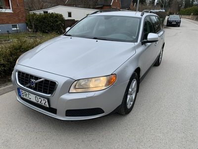 begagnad Volvo V70 2.4D Kinetic Euro 4