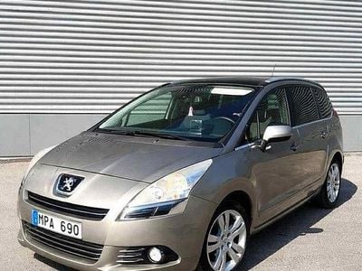 Begagnad Peugeot 5008 Allure 109 HK (80 kW) 2010 Ljusgrå Minibuss
