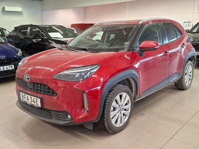 Begagnad Toyota Yaris 2022 Röd Halvkombi