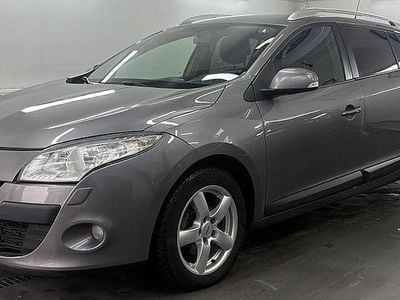 Grå Begagnad 2011 Renault Mégane GrandTour Kombi | 39 900 kr (Marknadspris)