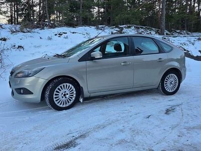 Begagnad Ford Focus 109 HK (80 kW) 2010 Halvkombi