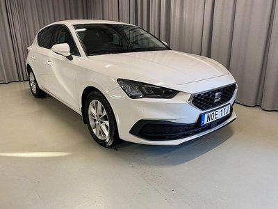 Vit Begagnad 2020 Seat Leon Style Halvkombi | 169 900 kr (Marknadspris)
