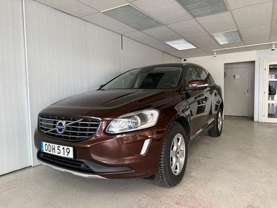 Begagnad Volvo XC60 Standard 220 HK (161 kW) 2016 Brun SUV