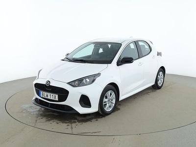 Vit Begagnad 2024 Mazda 2 Center-Line Halvkombi | 221 000 kr (Marknadspris)