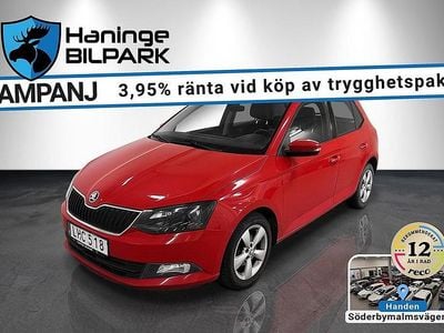 Röd Begagnad 2015 Skoda Fabia Style Halvkombi | 89 995 kr (Marknadspris)