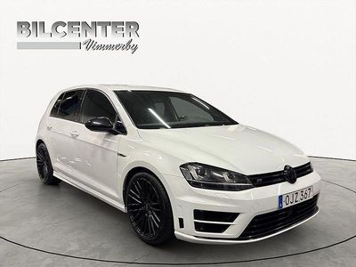 Vit Begagnad 2016 VW Golf VII R Halvkombi | 224 500 kr (Marknadspris)