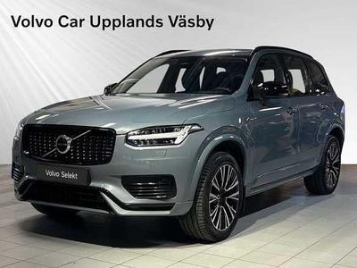 Grå Begagnad 2022 Volvo XC90 Plus SUV | 579 900 kr (Marknadspris)
