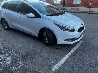 Vit Begagnad 2014 Kia Ceed Sportswagon Kombi | 59 000 kr (Lite dyr)