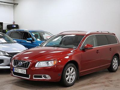 Röd Begagnad 2012 Volvo V70 Summum Kombi | 129 900 kr (Lite dyr)