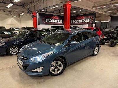 Begagnad Hyundai i40 136 HK (100 kW) 2011 Blå metallic Kombi