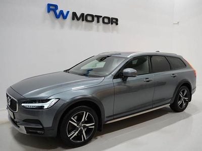 Grå Begagnad 2017 Volvo V90 CC Inscription Kombi | 289 700 kr (Marknadspris)