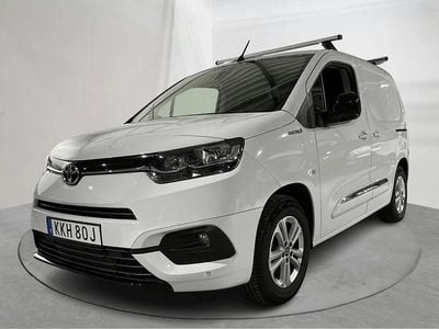 Vit Begagnad 2023 Toyota Proace City City Minibuss | 267 950 kr (Superpris)