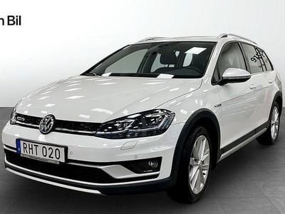 Begagnad VW Golf Alltrack 180 HK (132 kW) 2018 Vit Kombi