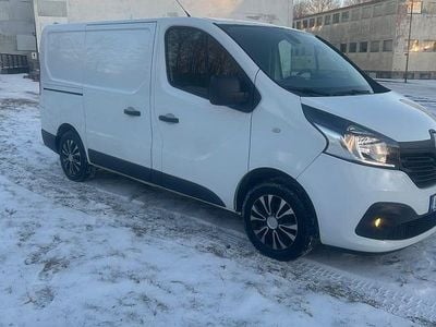 Begagnad Renault Trafic 95 HK (69 kW) 2017 Minibuss