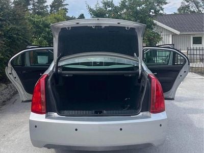 Begagnad Cadillac BLS 175 HK (128 kW) 2006 Sedan