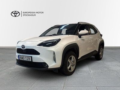 Vit Begagnad 2023 Toyota Yaris Cross Active SUV | 259 900 kr (Marknadspris)