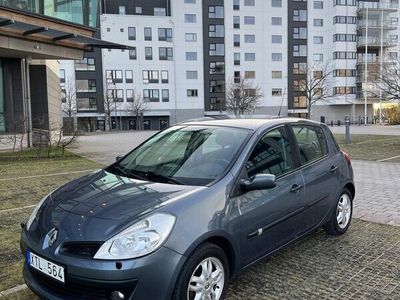 begagnad Renault Clio R.S. 5-dörra Halvkombi 1.4 Euro 4