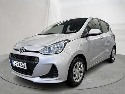 Silver Begagnad 2018 Hyundai i10 Comfort Halvkombi | 79 900 kr (Marknadspris)