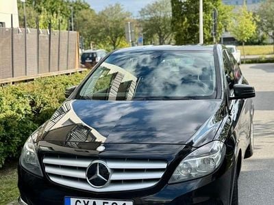 Begagnad 2014 Mercedes B200 Minibuss | 68 000 kr