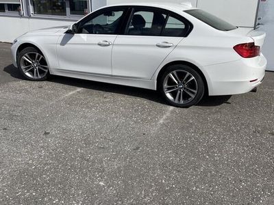 begagnad BMW 320 d xDrive Sedan Steptronic Sport line Euro 5