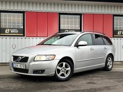 Begagnad Volvo V50 Momentum 116 HK (85 kW) 2011 Grå Kombi